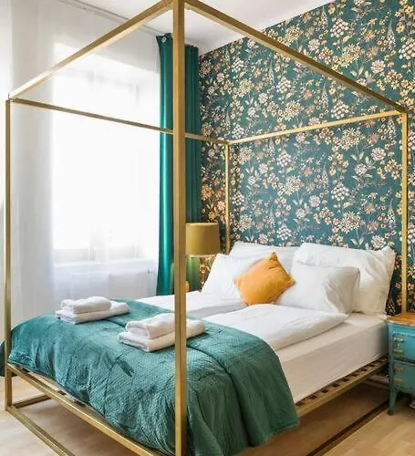 Modern Vintage Vibe